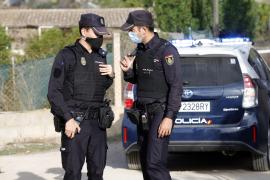 La policía evita que un menor salte de la cornisa de un colegio de Palma