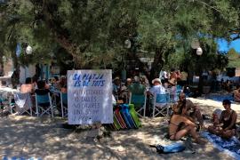 Salvem Portocolom denuncia la sobreocupación del chiringuito de s’Arenal