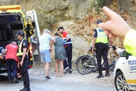 Herida una mujer tras caerse con una bicicleta eléctrica en Cala Llamp