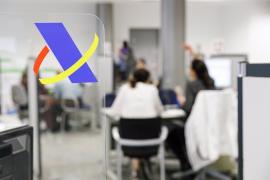 La Comunidad volverá a deflactar por segundo año el IRPF, lo que permitirá ahorrar a los contribuyentes 153 millones