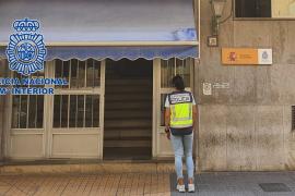 Rdo: " La Policía Nacional Ha Detenido A Una Mujer Por Apropiación Indebida, Estafa Y Hurto De 80.000 Euros Que Pertenecían A Un