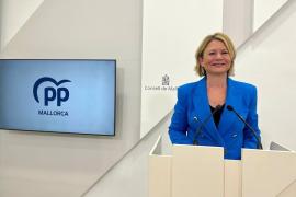 PSIB interroga al Govern sobre la compatibilidad de Riera como portavoz del PP del Consell y jefa de servicio en la CAIB