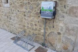 Selva ofrece un innovador punto de carga para bicicletas y patinetes eléctricos