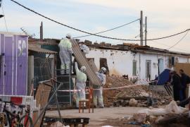 La izquierda y Vox piden el realojo de los vecinos de Son Banya