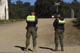 Córdoba.-Tribunales.-AV.-Imputados el capitán, un teniente y un sargento por la muerte de dos militares en Cerro Muriano