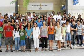 palma entrega de los diplomas de los cursos de catalan en son gotleu