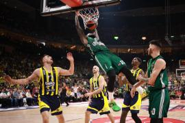 El Panathinaikos, primer finalista de la Final Four tras derrotar al Fenerbahce