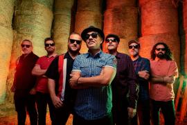 Dinamo: Ska, reggae, batucada y circo en la apertura de S'Embat