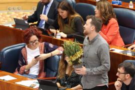 AV.- La Asamblea abre un proceso sancionador contra el diputado de Más Madrid que simuló disparar en un Pleno