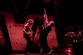 Depeche Mode destina 80.000 euros para acabar con los plásticos de las Baleares