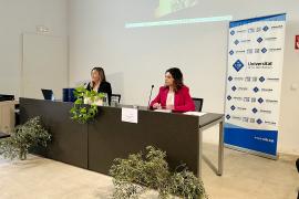 Sánchez fue la encargada de abrir la segunda jornada del Congreso Internacional que organizó la Universitat de les Illes Balears (UIB) en Ca n’Oleo.