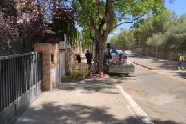 Infraestructures de Cort ya está arreglando las aceras de Son Xigala.