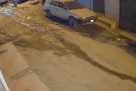 Una cámara de seguridad capta el momento del temblor en Chala, Caravelí, Arequipa.