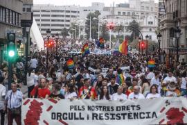 Un Orgullo "más reivindicativo que nunca" clama en València contra la "espiral de odio" y los ataques al colectivo LGTBI
