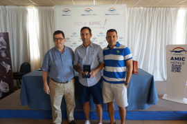 El presidente del Palma Futsal, Miquel Jaume; Joao y el director deportivo del club, José Tirado.