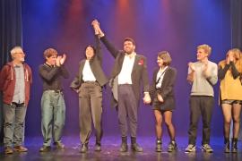 Marta Sánchez (tercera por la izquierda) es una de los dos finalistas del Torneig de Dramatúrgia de les Illes Balears.