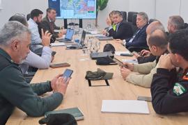 El consejero de Presidencia, Interior, Diálogo Social y Simplificación Administrativa, Antonio Sanz, en una reunión de coordinac