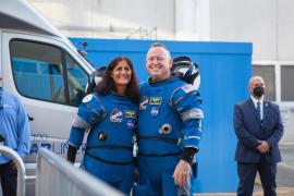 Los astronautas varados en la Estación Espacial vuelven a la Tierra