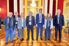 El Parlament pide al Gobierno la retirada del Estatuto Marco y que abra un proceso de diálogo con colectivos