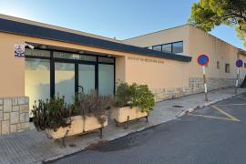 La autopsia provisional del fallecido en la piscina municipal Germans Escalas apunta a un ahogamiento