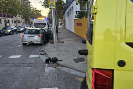 Imagen de los cascos de padre e hijo en el punto del accidente.