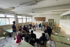 La idealización del franquismo aprendida en casa y los bulos deforman la memoria histórica de los jóvenes