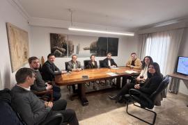 Un momento de la reunión ayer entre el Servei de Salut y el Ajuntament.