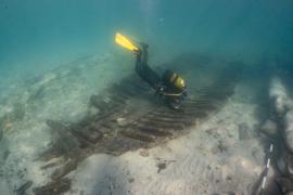 El proyecto pretendía recrear los cuatro pecios de los barcos hundidos en la bahía de Porto Cristo.