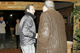 Rodríguez aparece por sorpresa en el acto organizado por Bauzá