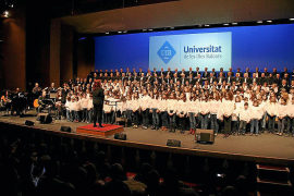 Las corales de la UIB cantarán un programa de cine con Simón Andreu