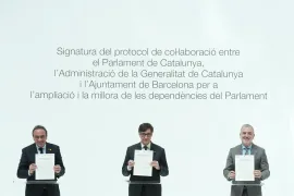 El presidente del Parlament, Josep Rull; el presidente de la Generalitat, Salvador Illa, y el alcalde de Barcelona, Jaume Collboni