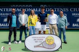 Izan Almazán gana el IV Torneo Internacional de Tenis Ciudad de Ceuta