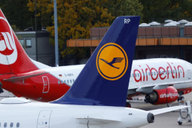 Lufthansa compra la mayor parte de Air Berlin por 210 millones.