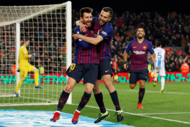 Messi decide en la primera gran noche de Dembélé