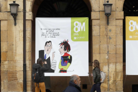 Malestar judicial por una pancarta del 8M en el Ayuntamiento de Oviedo