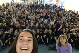 Cata Coll participa en el acto central de la Semana Feminista del IES Son Ferrer