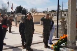 El Ejército rinde tributo en Petra a Antonio Bauzá, uno de Los Últimos de Filipinas