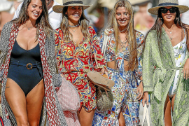 María Pombo, Marta Lozano, Teresa Andrés y Laura Matamoros, amigas ‘influencers’ en Formentera