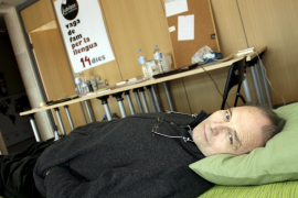 JAUME BONET, UN JUBILADO EN HUELGA DE HAMBRE POR LOS ATAQUES AL CATALAN.