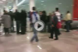 Laporta "saluda" a un aficionado mallorquín