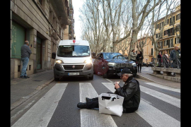 Corta el tráfico para protestar contra la Justicia
