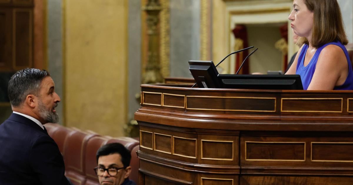 Abascal reta a Armengol a borrar del diario de sesiones sus lazos con  Aldama y la presidenta le tacha de «cobarde»