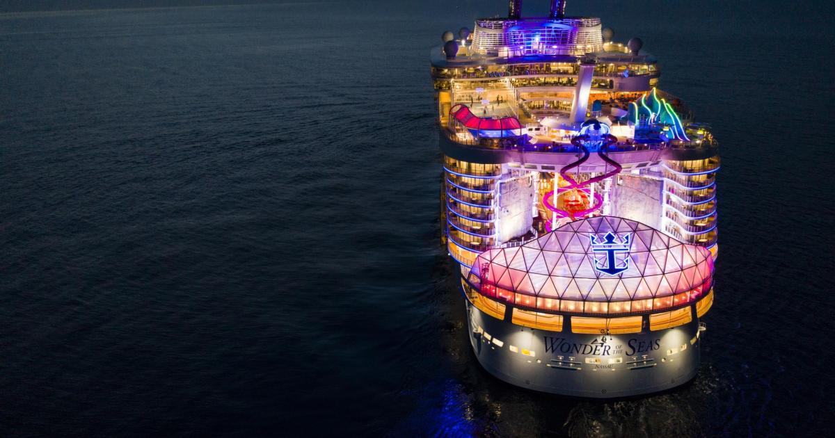 Zip‑line, toboganes y un parque viviente: así es el crucero Allure of the Seas que llega a Palma