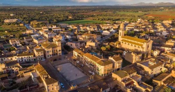 Sol, playa y arqueología: la localidad más sureña de Mallorca ofrece ocio e historia a partes iguales