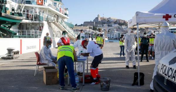 La cara y la cruz de las llegadas irregulares de migrantes: En Baleares repuntan un 77 % mientras caen un 29,3 % a escala nacional