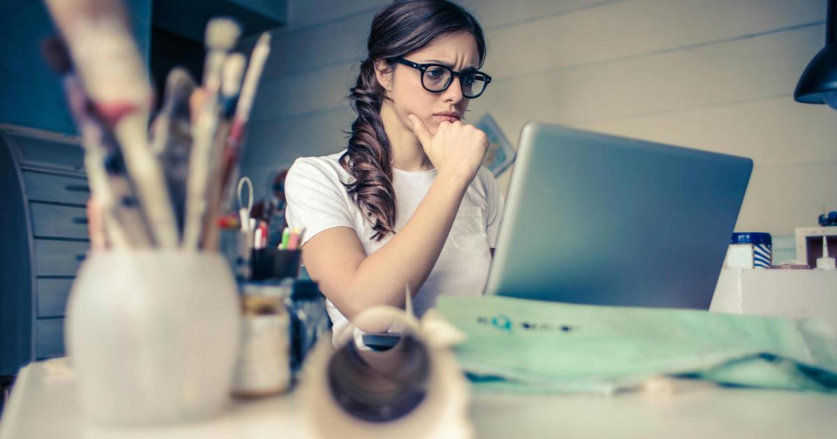 El Estatuto de los Trabajadores lo confirma: si en tu empresa la diferencia salarial entre mujeres y hombres es igual o superior al 25 % puedes recurrir al artículo 28