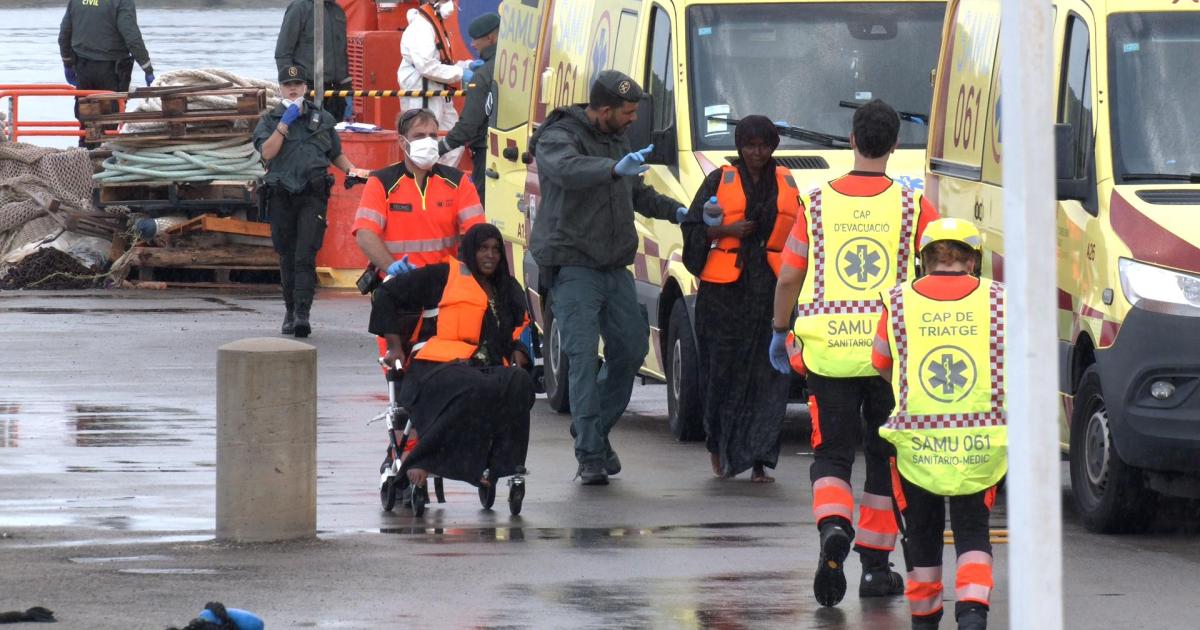 Continúa la búsqueda de los tres migrantes desaparecidos en una patera al sur de Mallorca