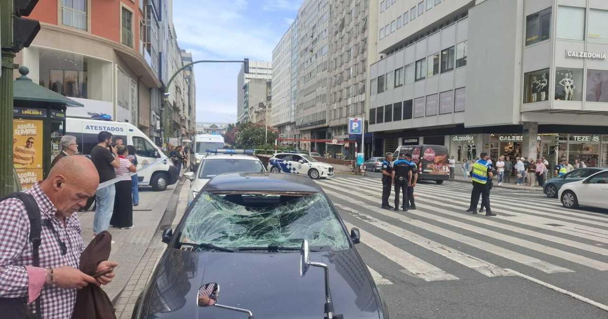 Seis heridos, tres de ellos graves, en un atropello múltiple en un paso de peatones en A Coruña