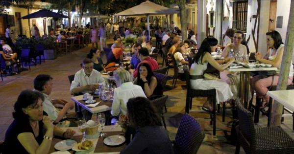 «Los restaurantes de Mallorca nunca habían tenido tantos clientes indios como este verano, hemos podido paliar la caída de otros mercados»