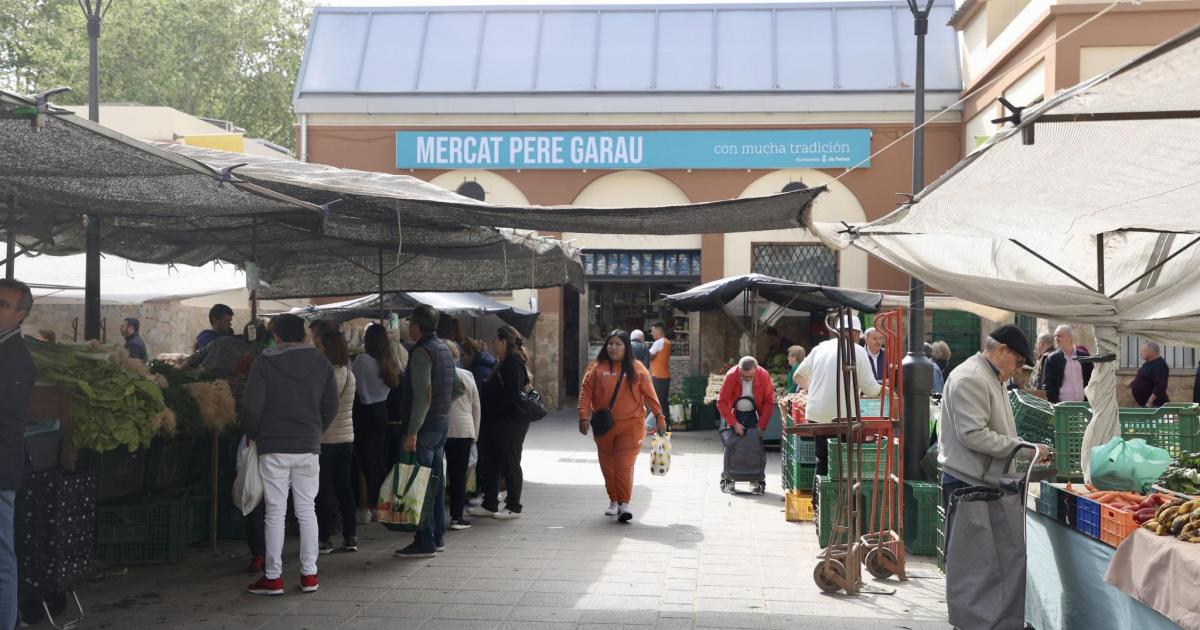 Malena, sobre el mercado de Pere Garau: «Vale la pena pasar media mañana por sus puestos y disfrutar de la diversidad»